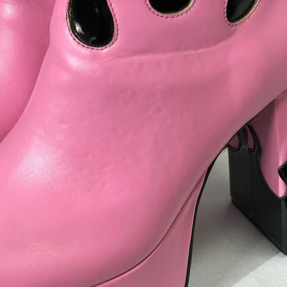 Sugar Thrillz Women's Pink Boots - Picture 7 of 8